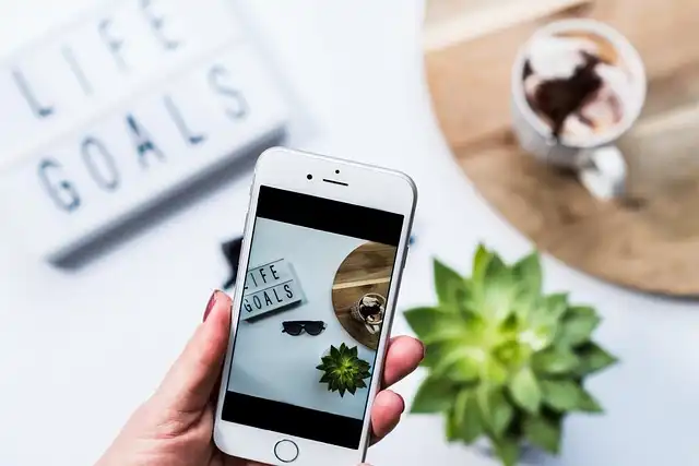 The Eden Lounge: All-Day Dining & Relaxed Workspace in Hoxton